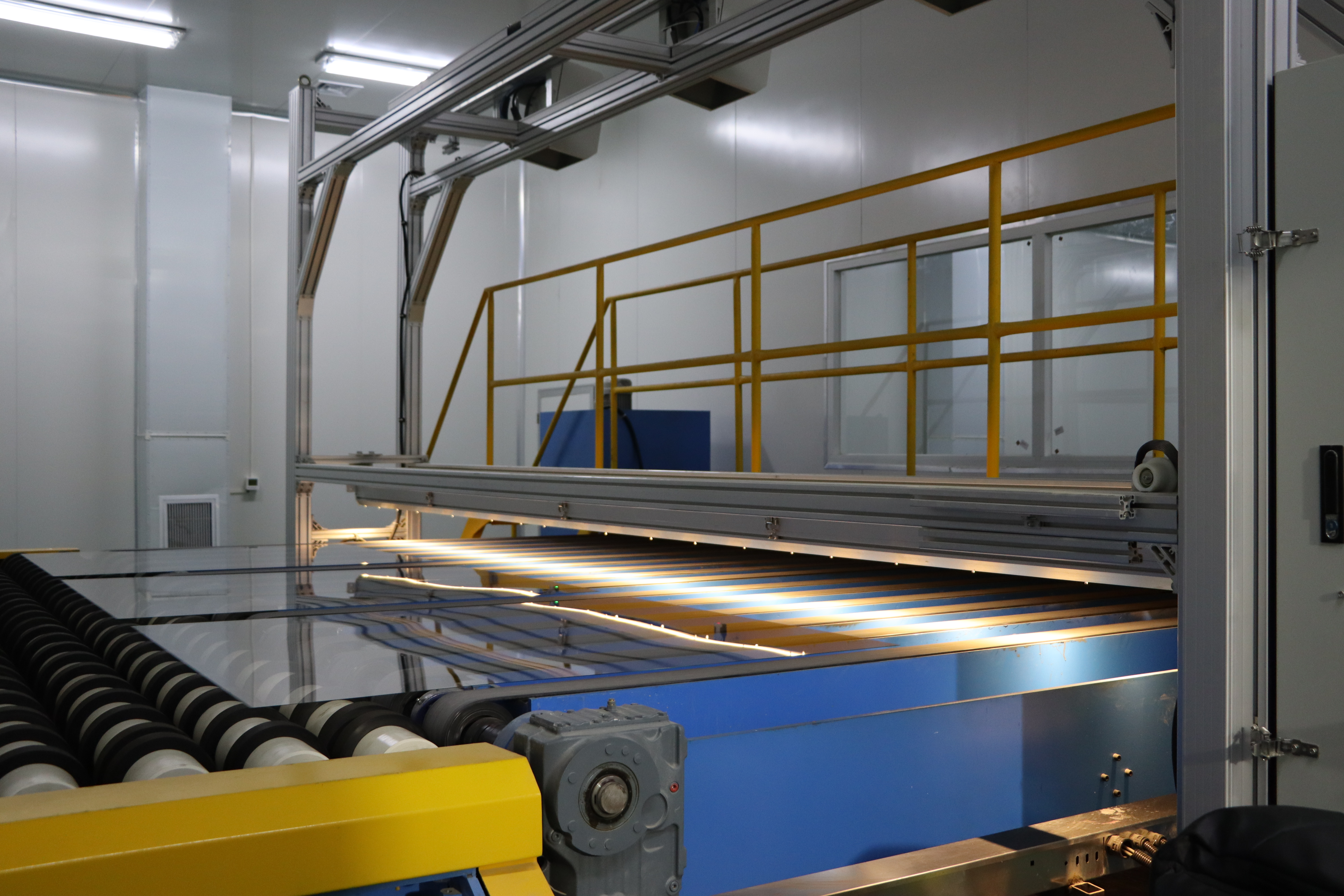 知名汽车玻璃制造厂商莅临旭阳光电，赤炎玻璃汽车轻量化应用再上新台阶